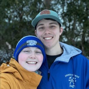 Meet your Posher, Hannah